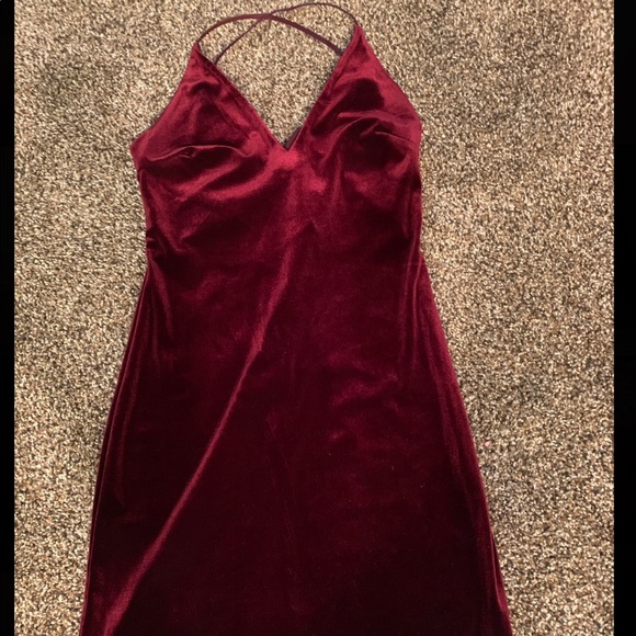 Formal dress - Picture 2 of 5